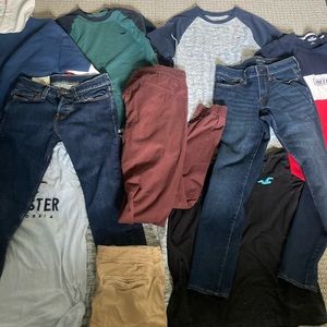 Hollister Clothes Bundle Small/Medium Shirts And Jeans Cheap And Great Condition